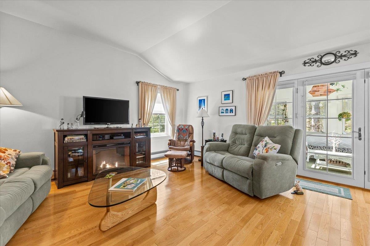 468 Bittersweet Circle