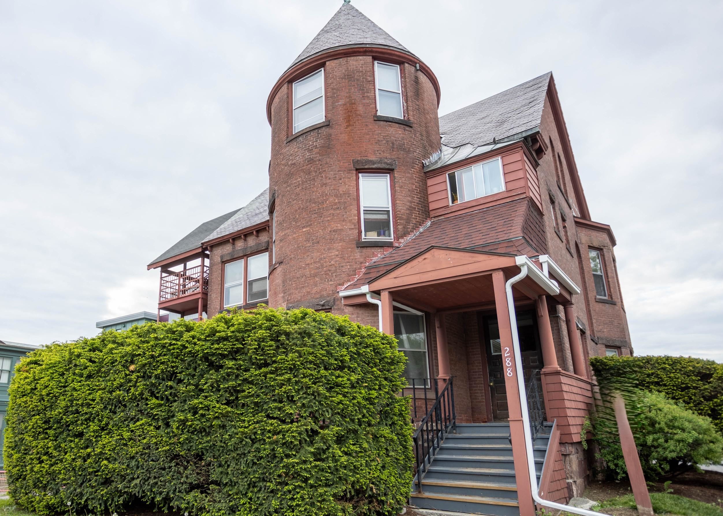 288 Main Street Unit: 18B