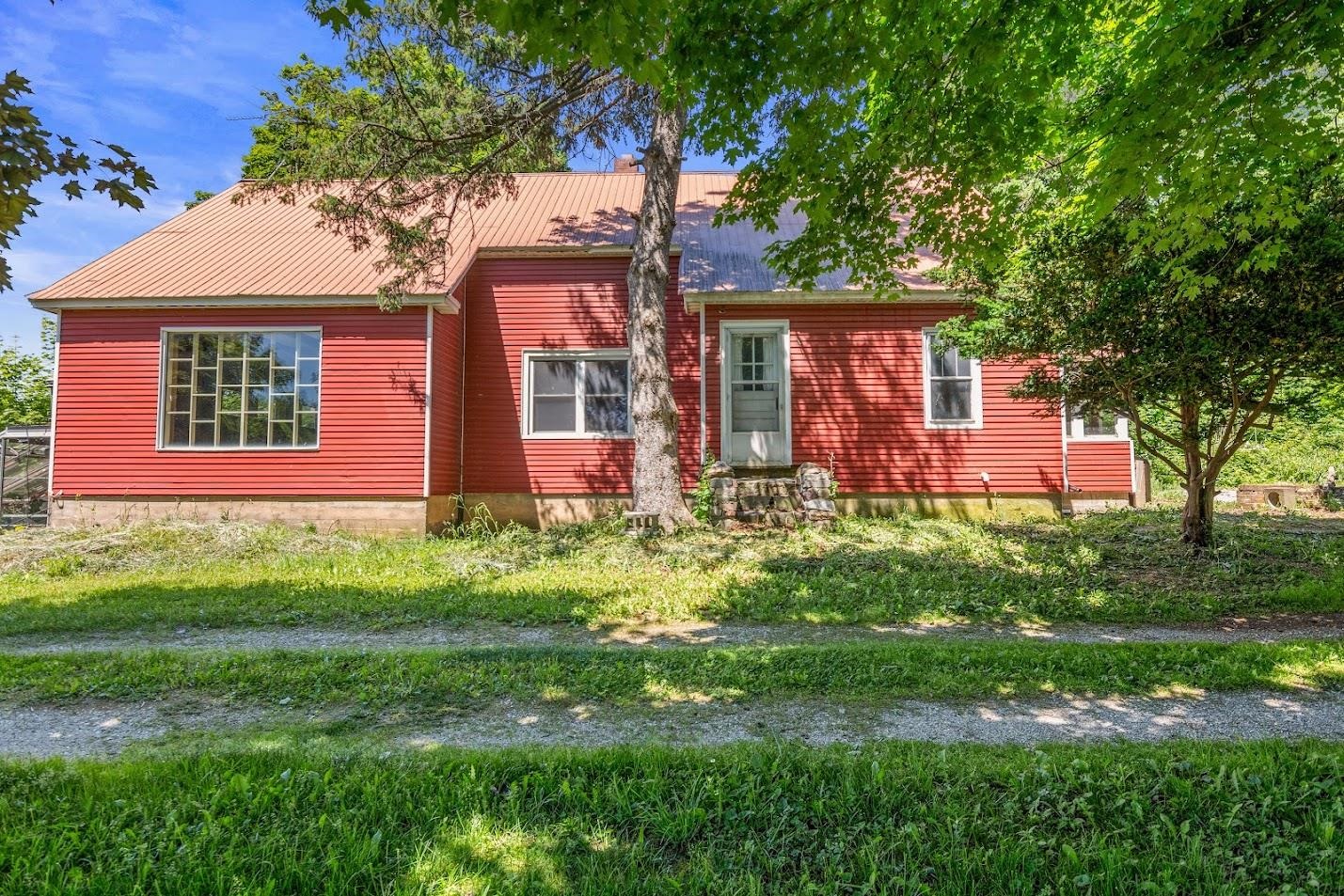 586 Plains Road