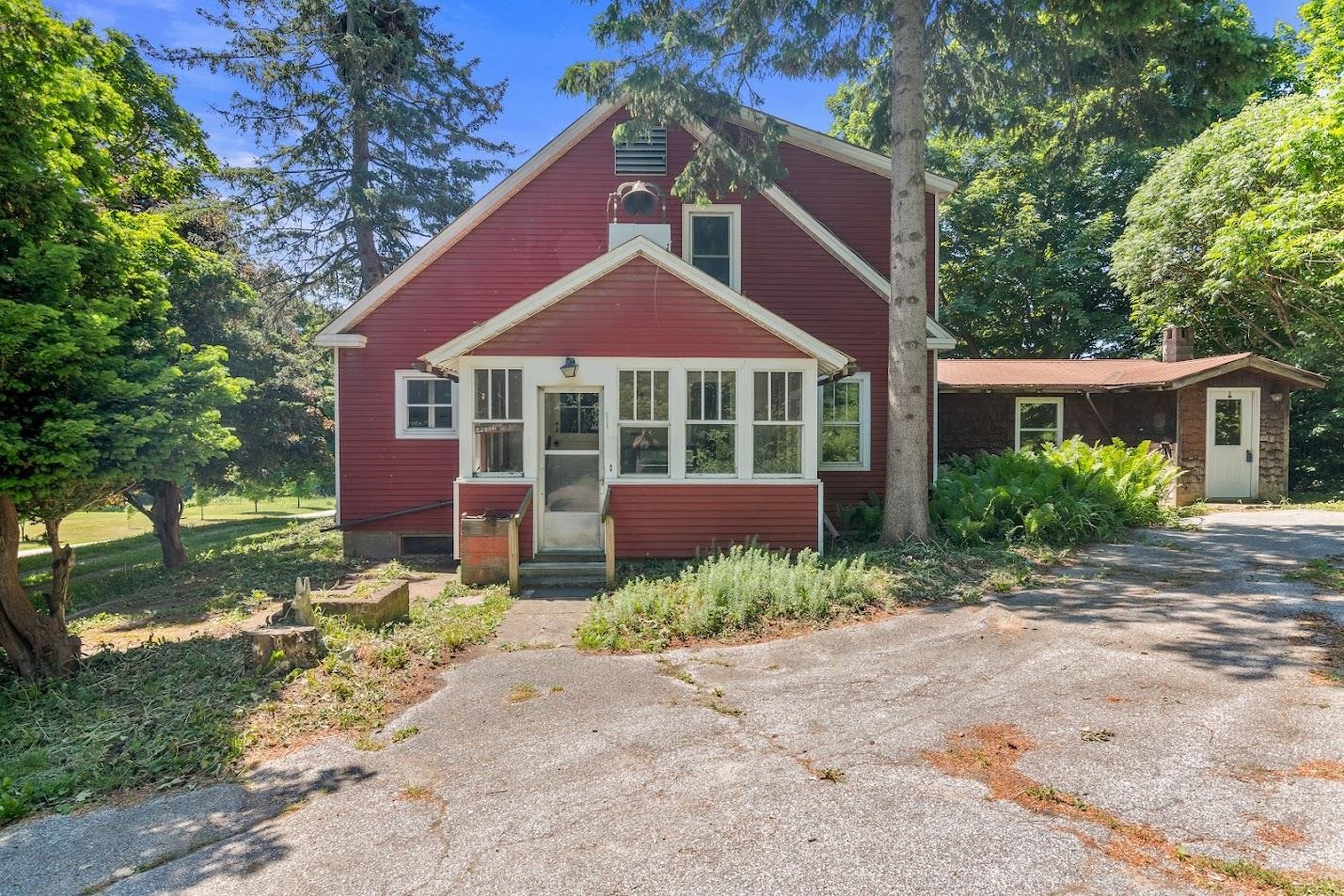 586 Plains Road