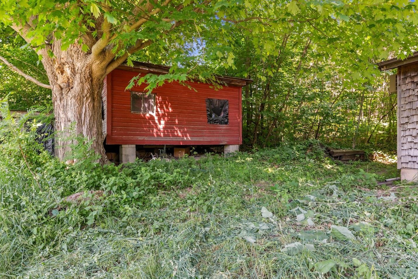 586 Plains Road