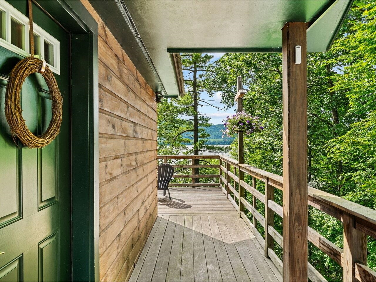 512 Delong Lane