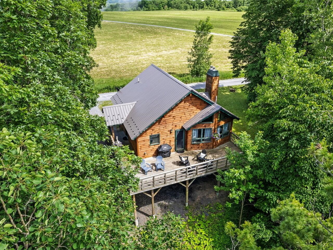 512 Delong Lane