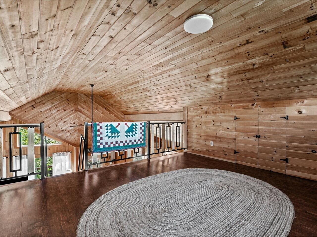 512 Delong Lane