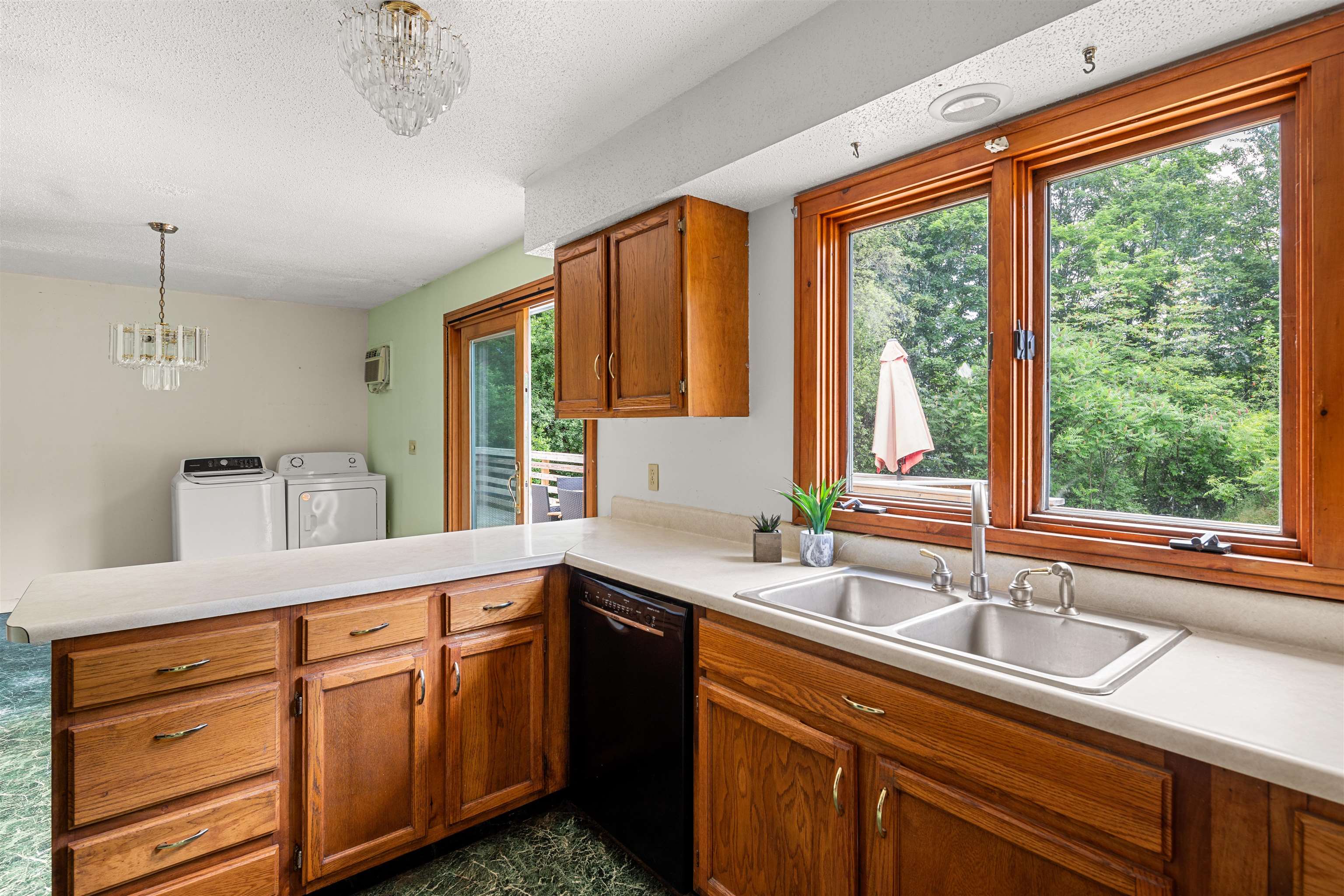 275 Manley Road