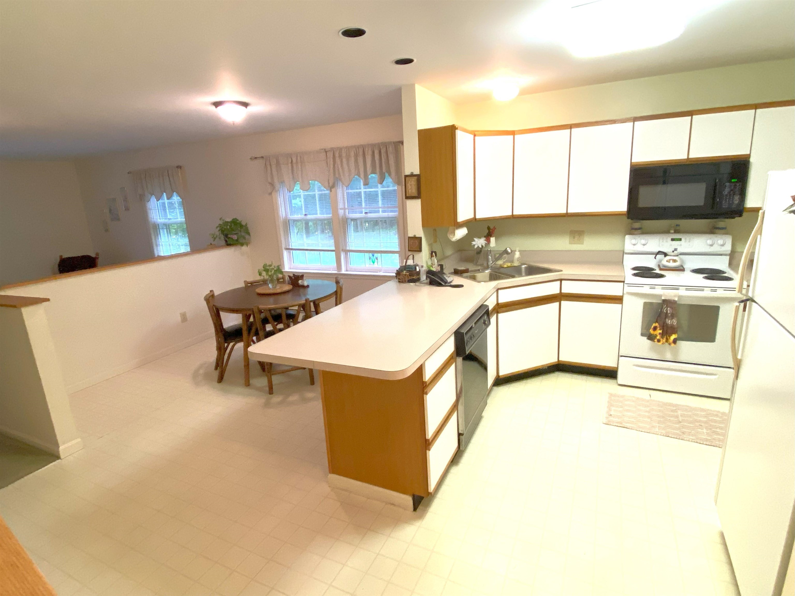 523 Porters Point Road Unit: 6