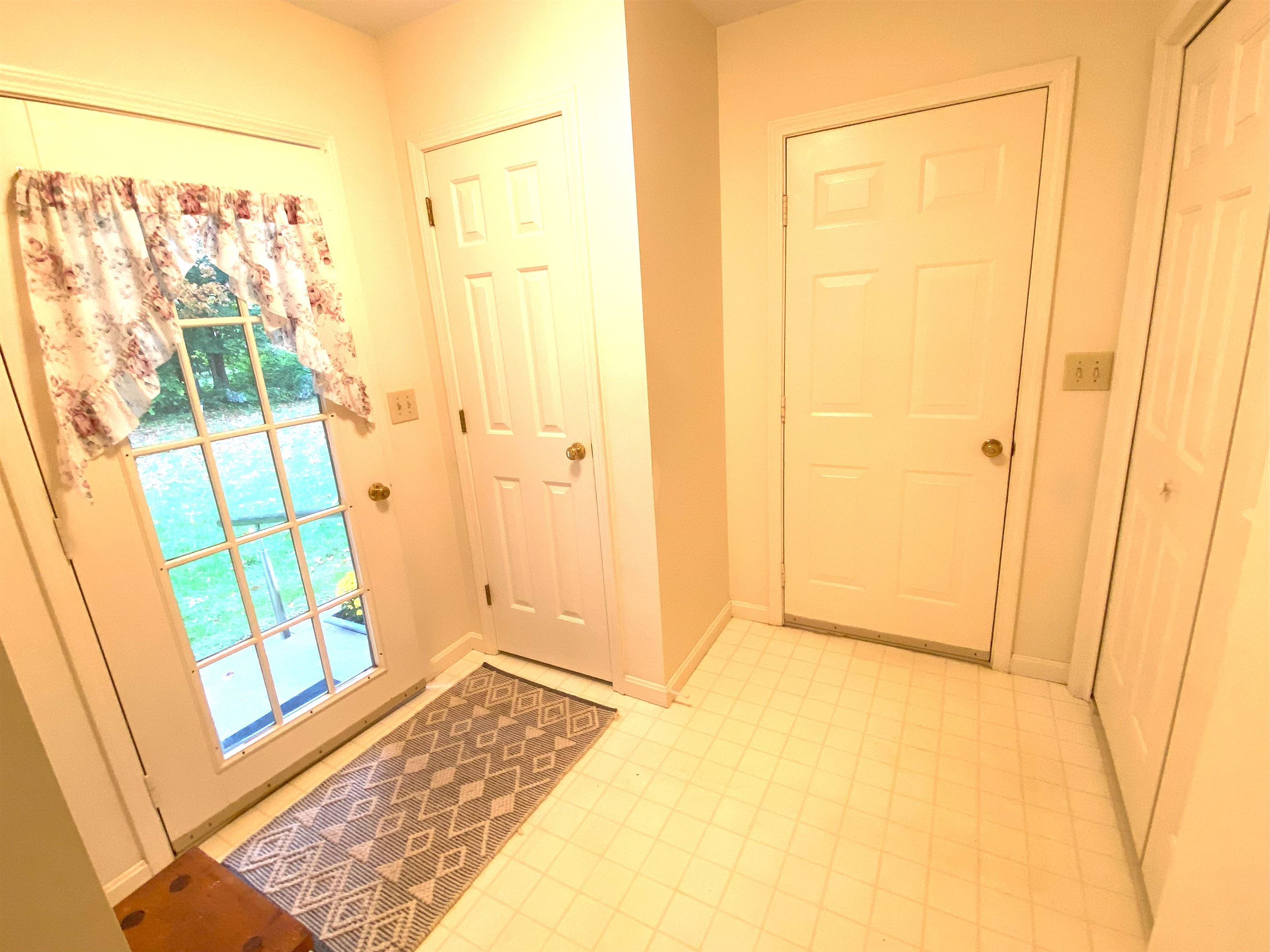 523 Porters Point Road Unit: 6