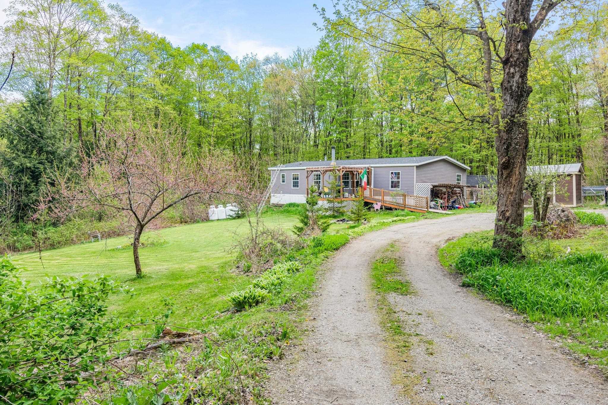 135 Buck Hill Road East