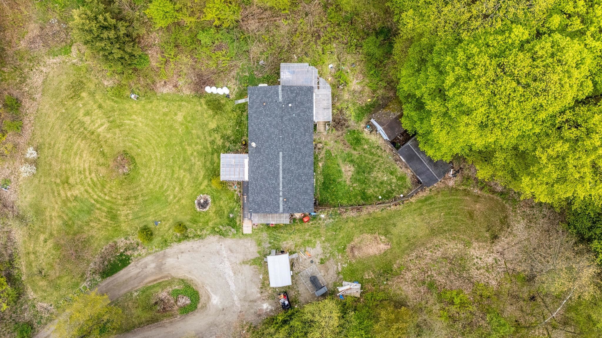 135 Buck Hill Road East