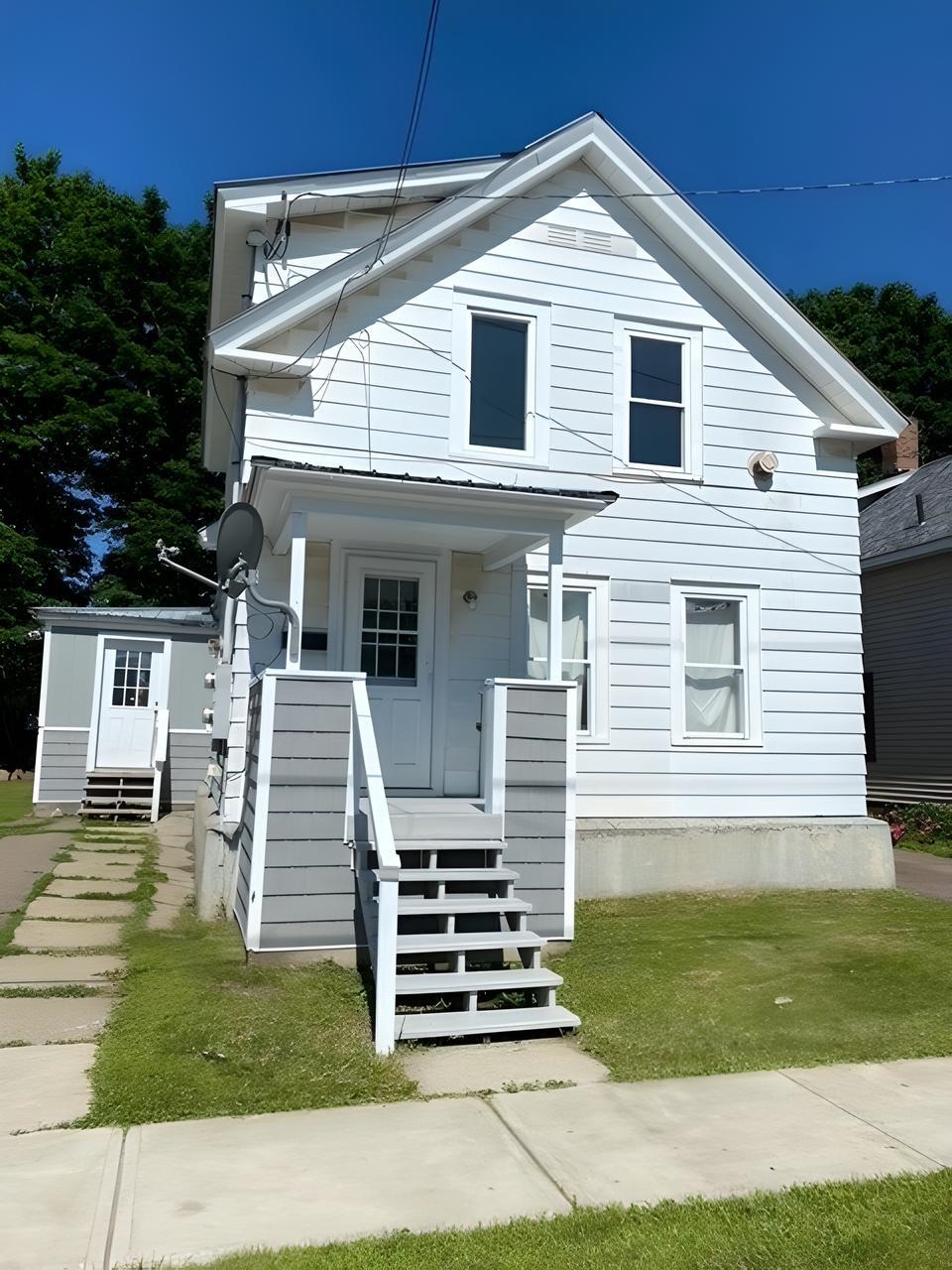 6 Spruce Street