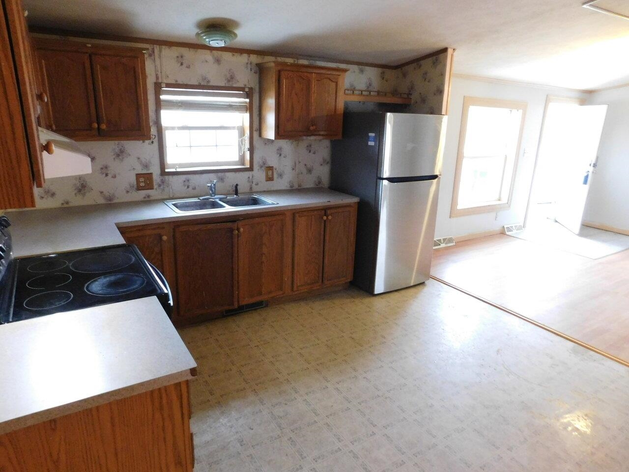 2195 North Road