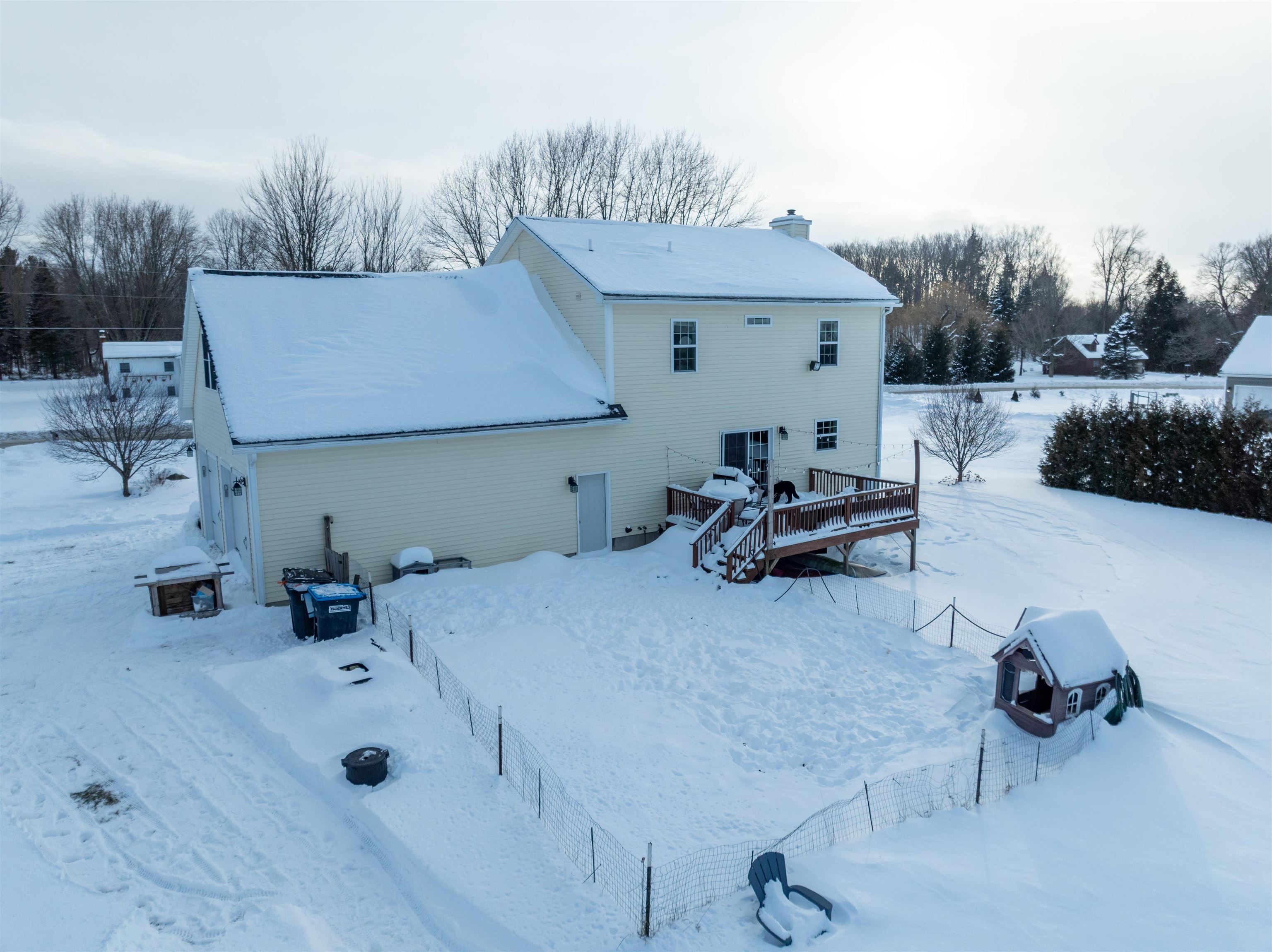 1544 Mill River Road