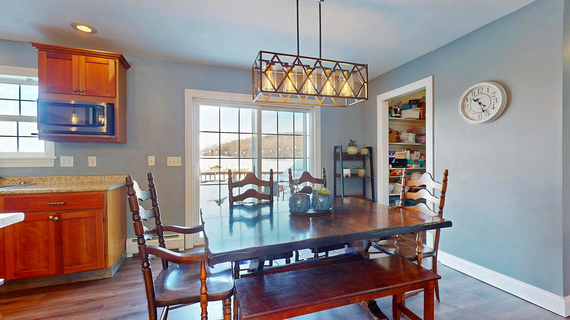 1544 Mill River Road