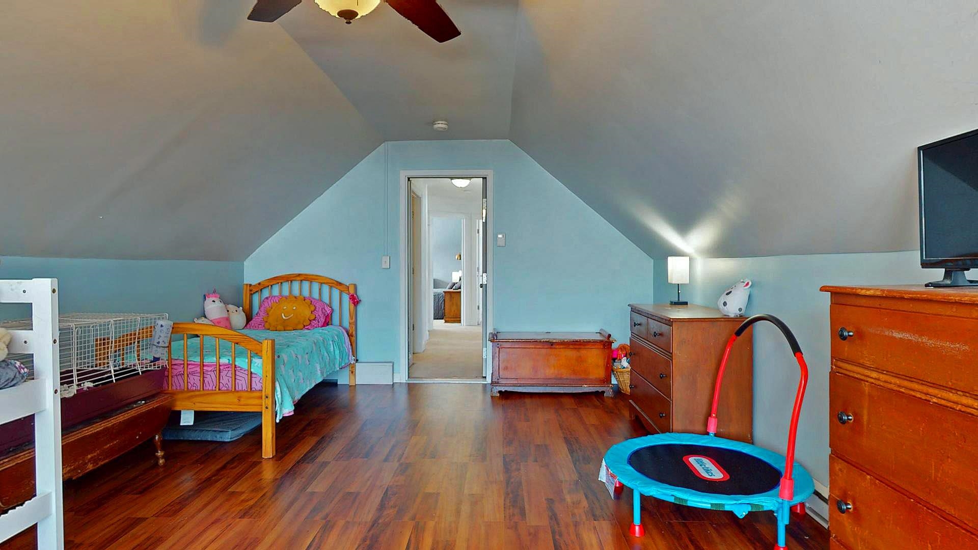 1544 Mill River Road