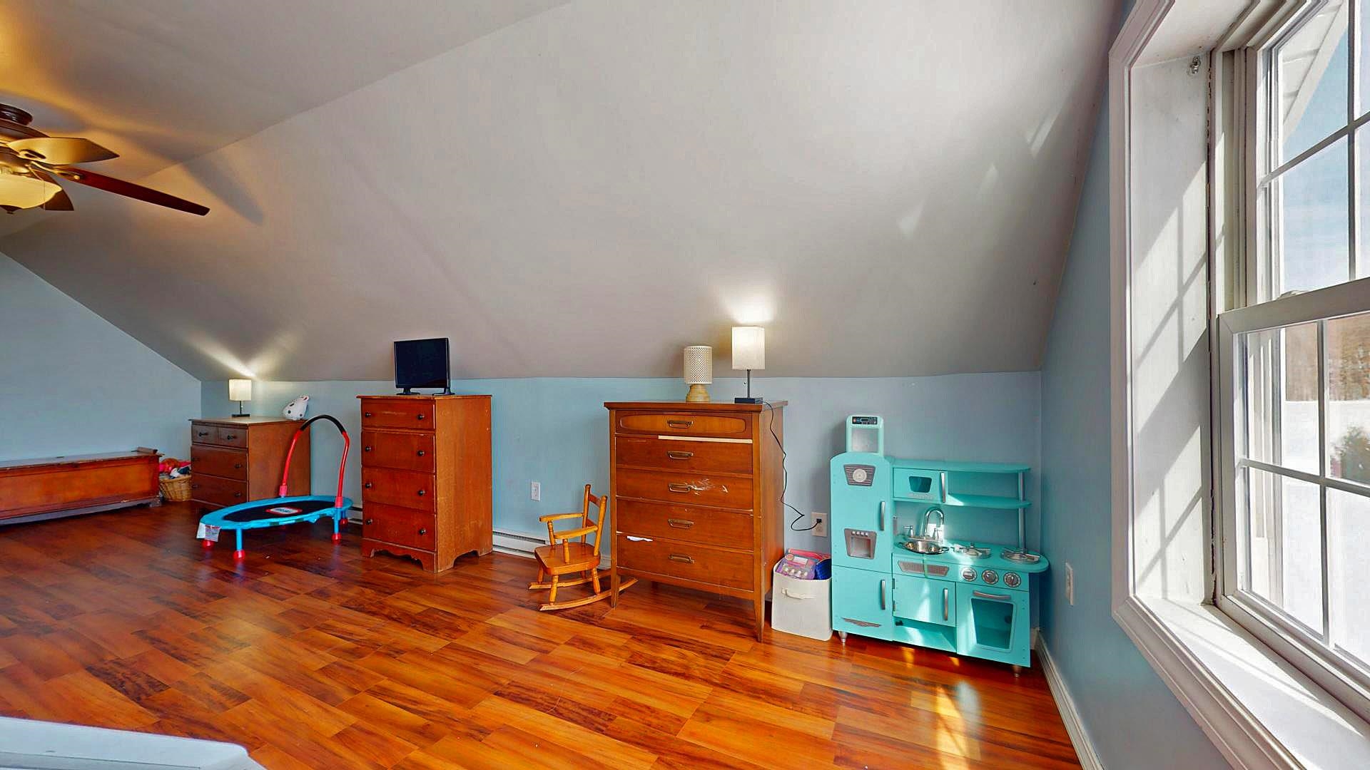 1544 Mill River Road