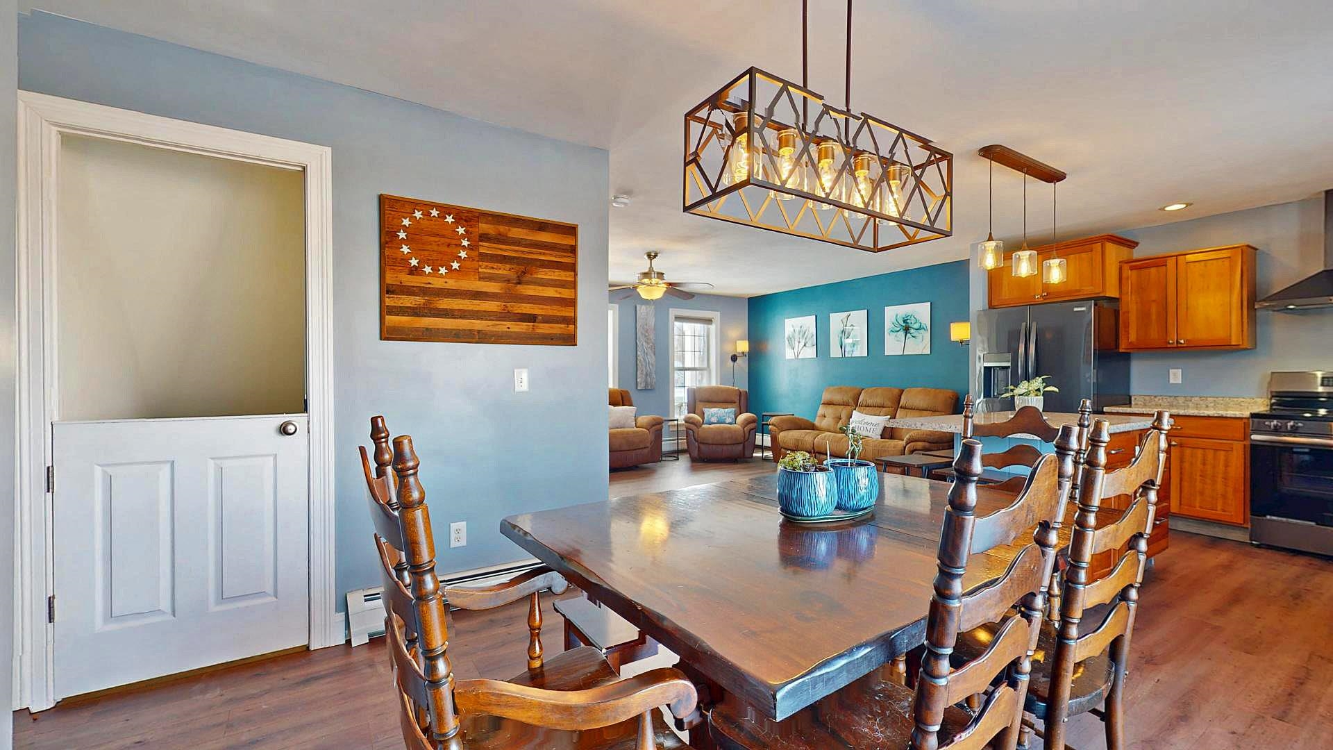 1544 Mill River Road