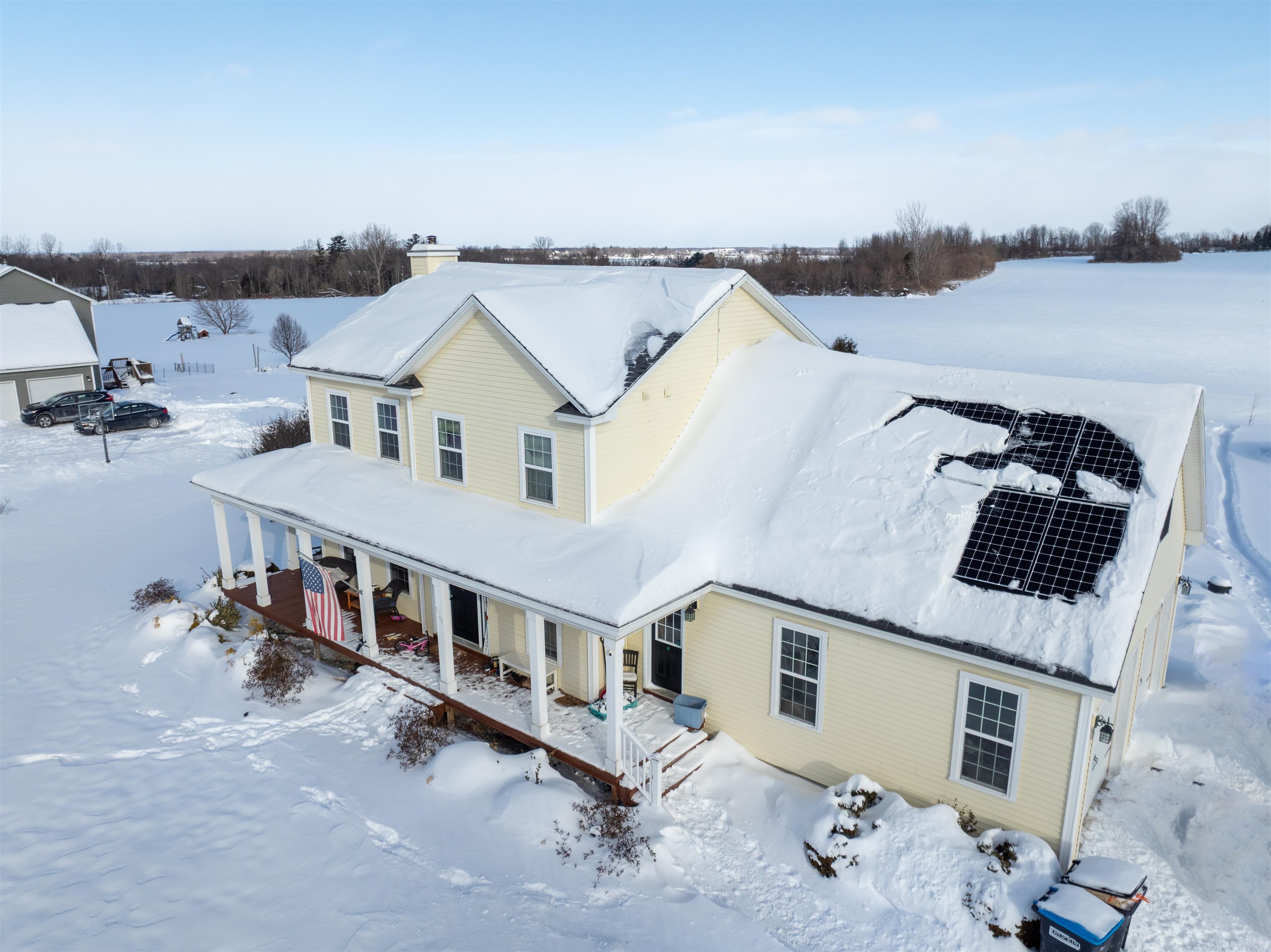 1544 Mill River Road