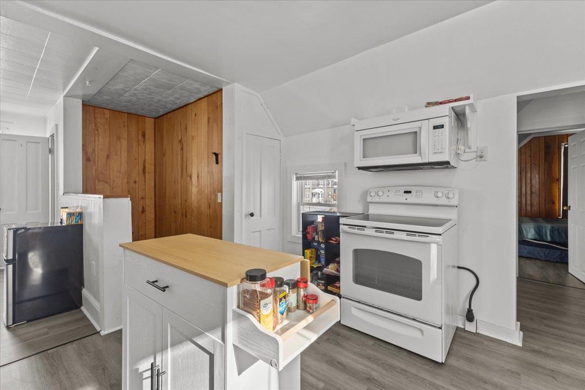 22 Lower Welden Street Unit: A