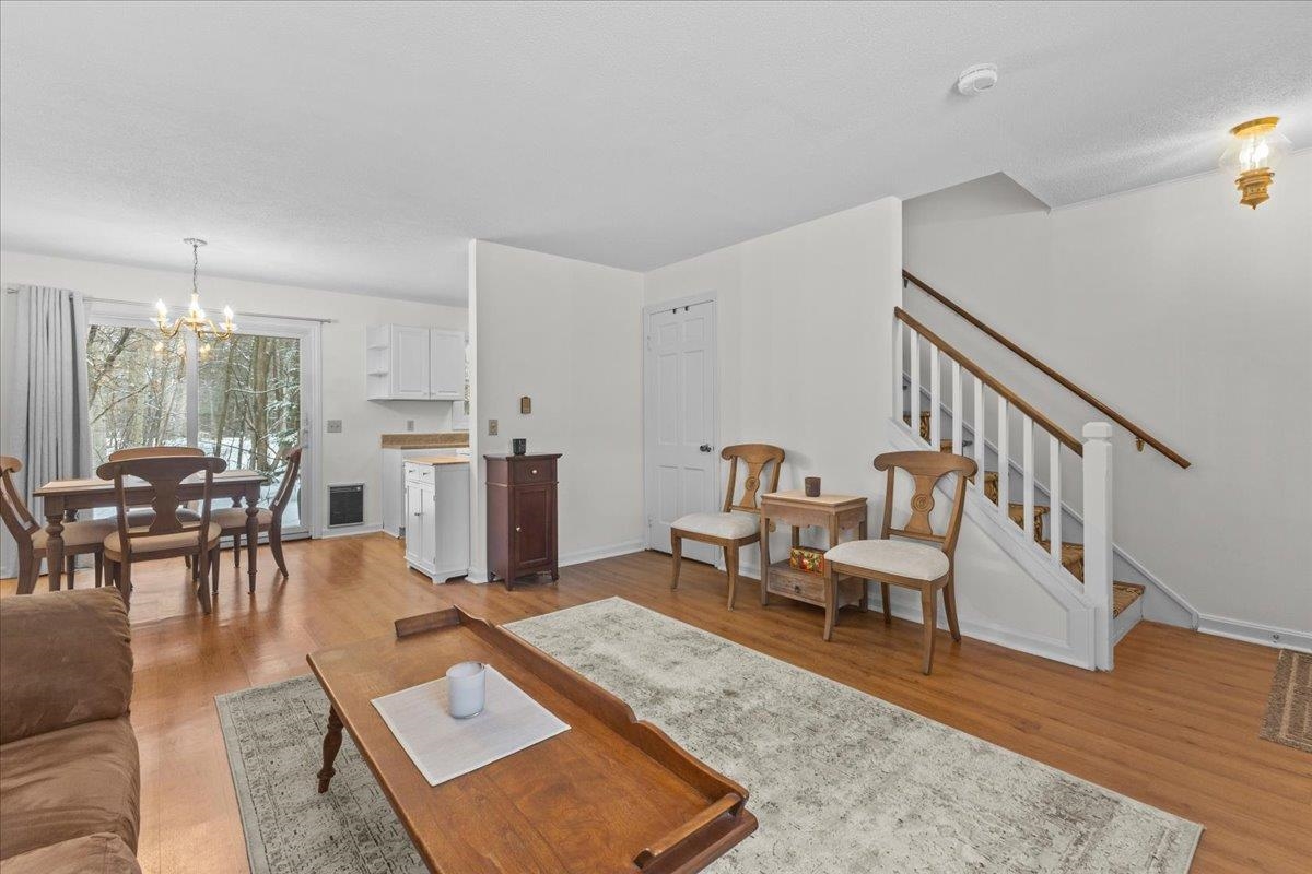 425 Dorset Street Unit: 14