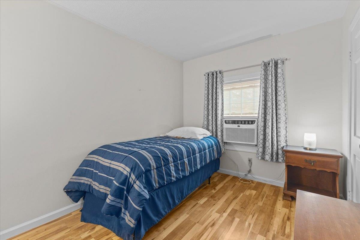 425 Dorset Street Unit: 14