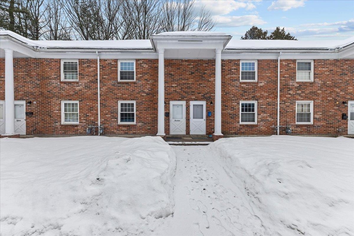 425 Dorset Street Unit: 14