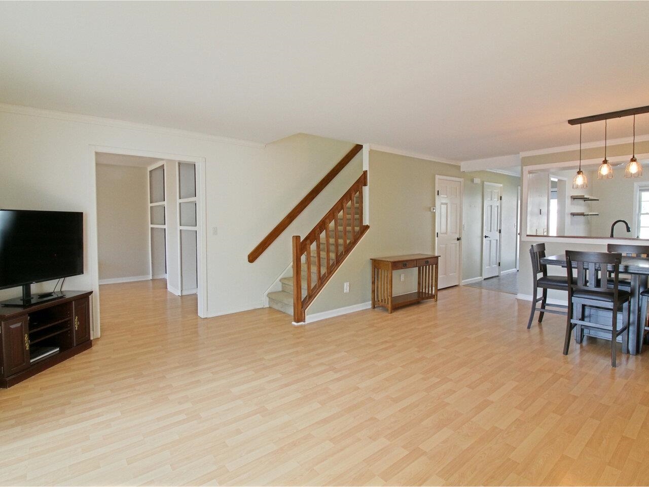 4 Perkins Drive