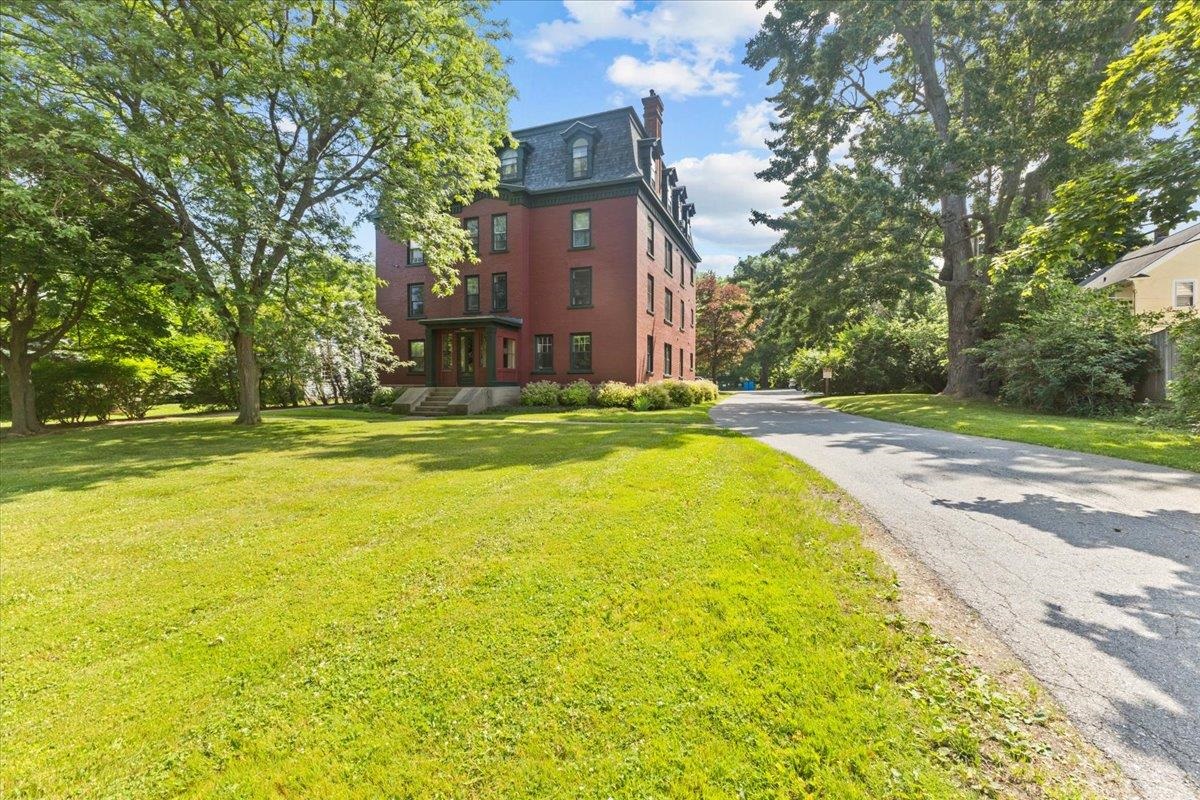 236 South Prospect Street Unit: 3