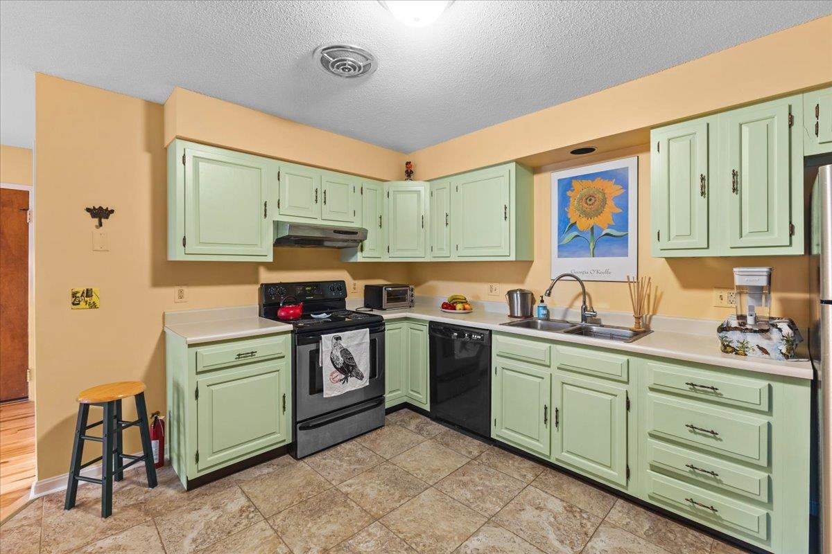 236 South Prospect Street Unit: 3