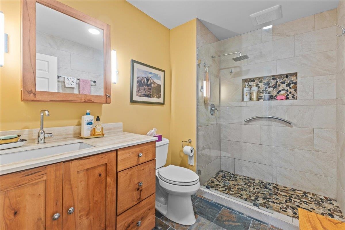 236 South Prospect Street Unit: 3