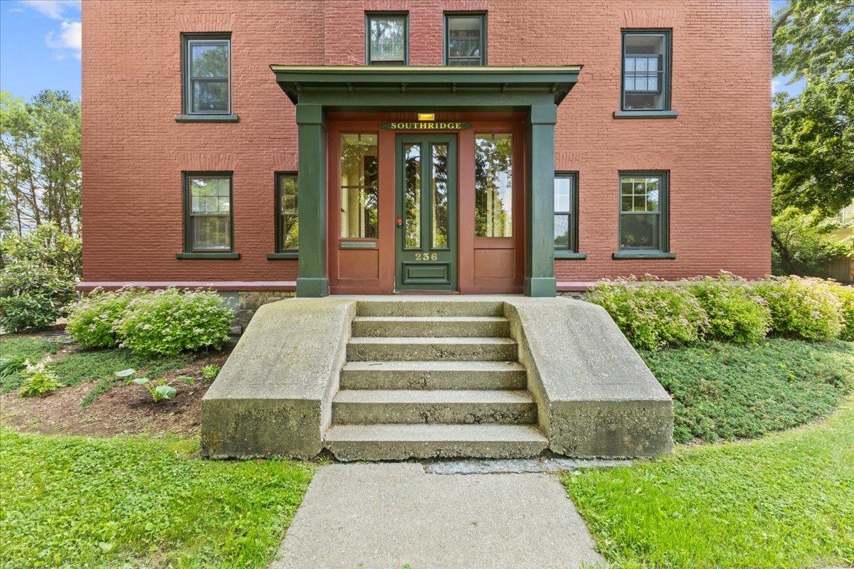 236 South Prospect Street Unit: 3