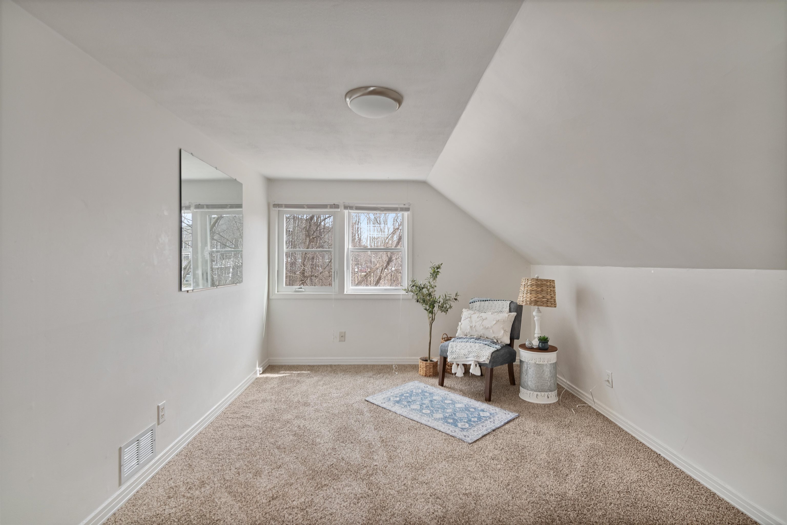 10-12 Silver Bow Terrace
