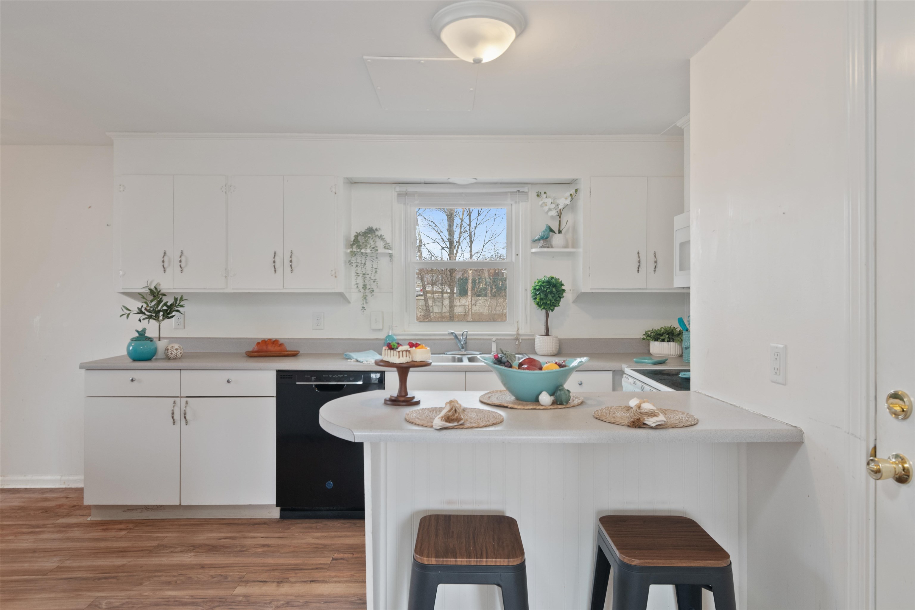 10-12 Silver Bow Terrace