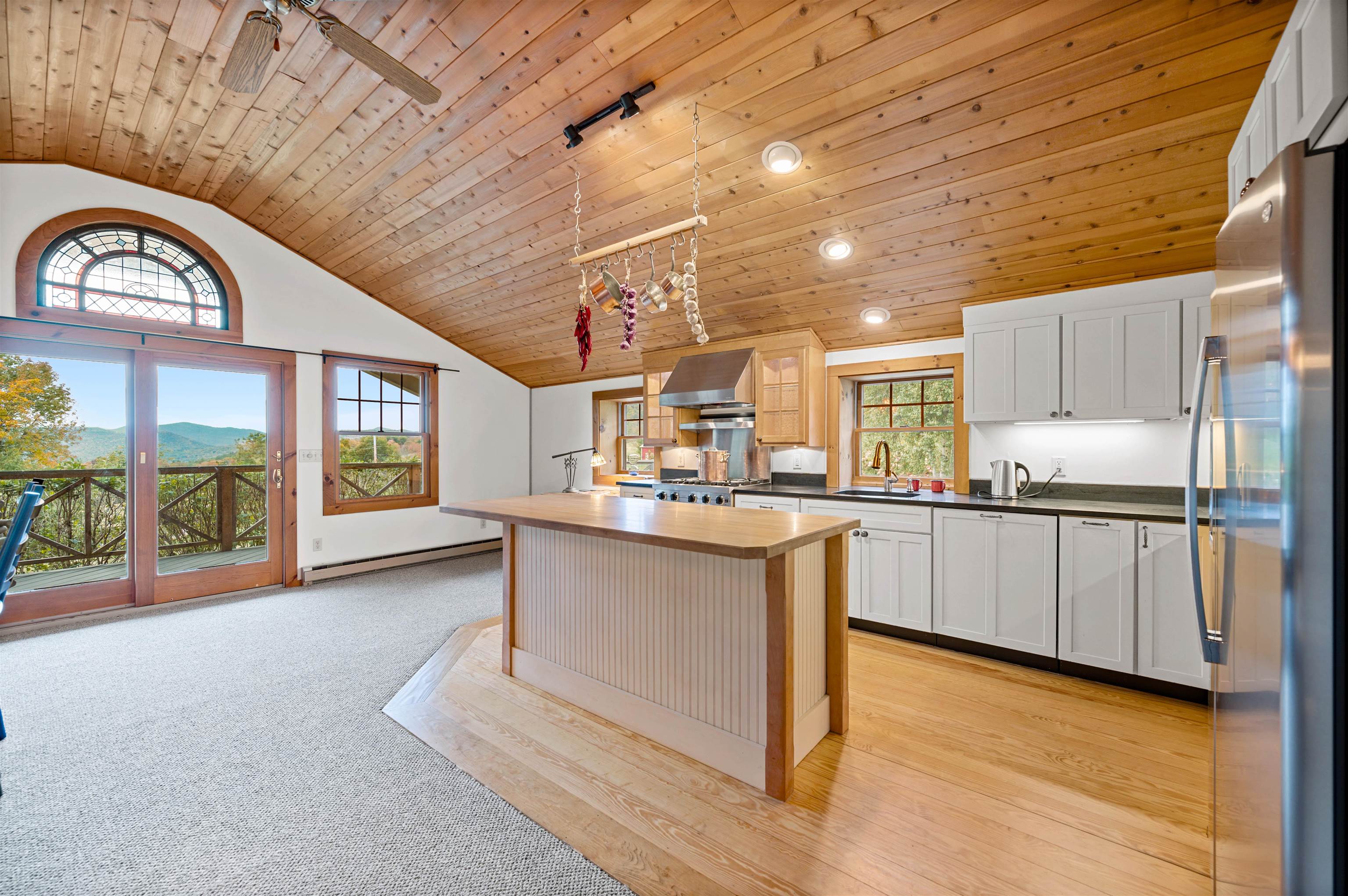 2067 Music Mountain Road