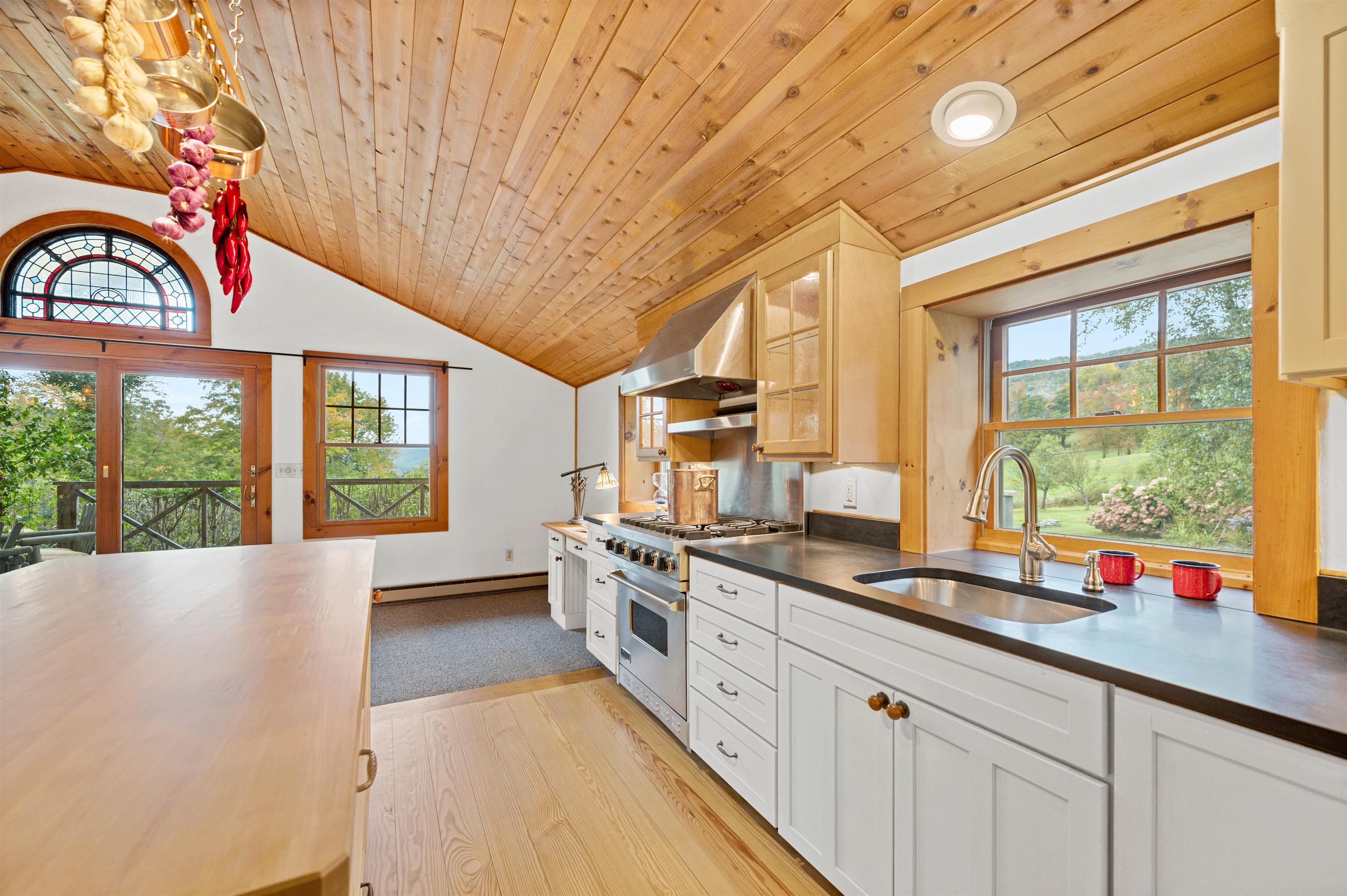 2067 Music Mountain Road