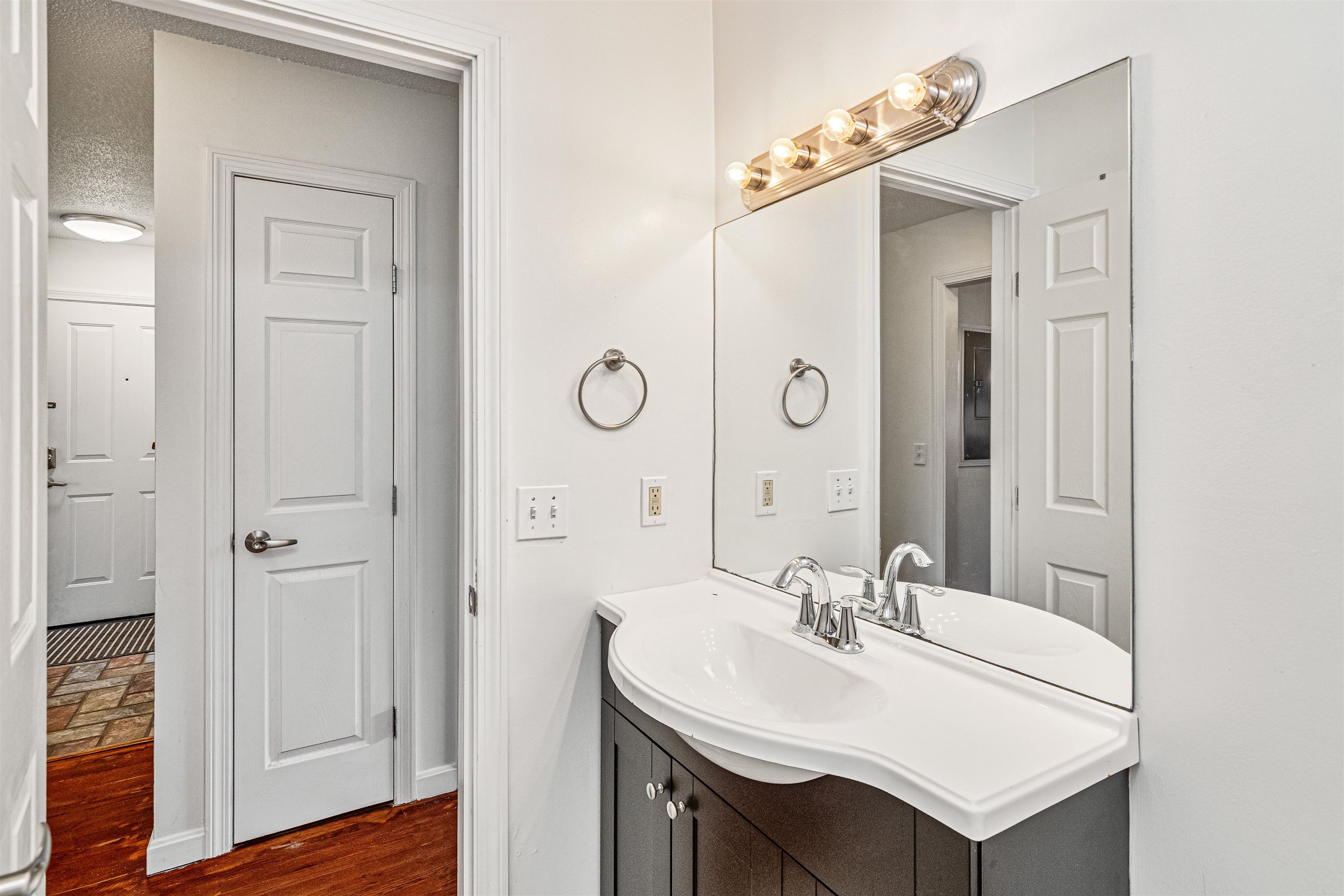 190 Quarry Hill Road Unit: 53