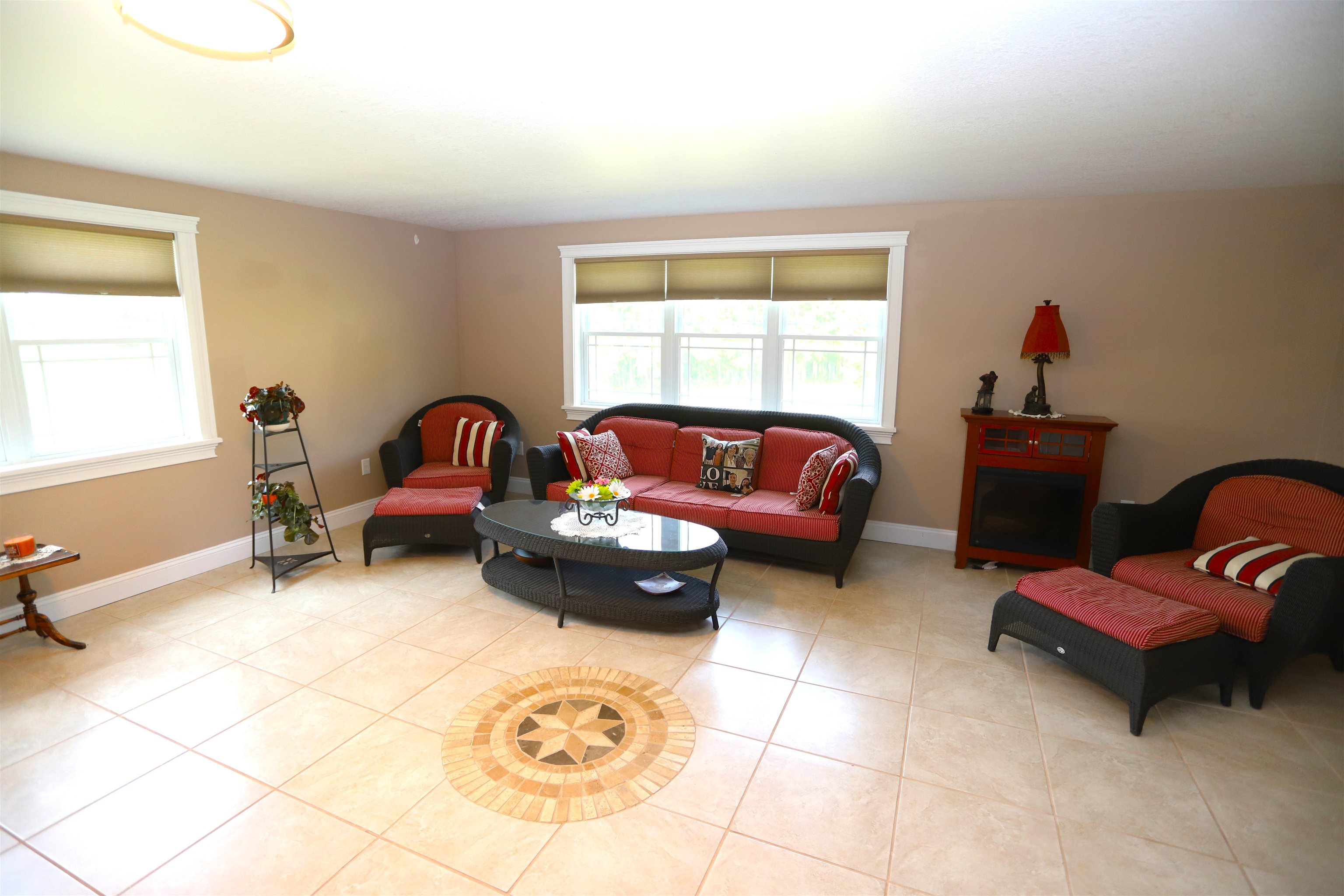 33 Crab Apple Lane Unit: 1