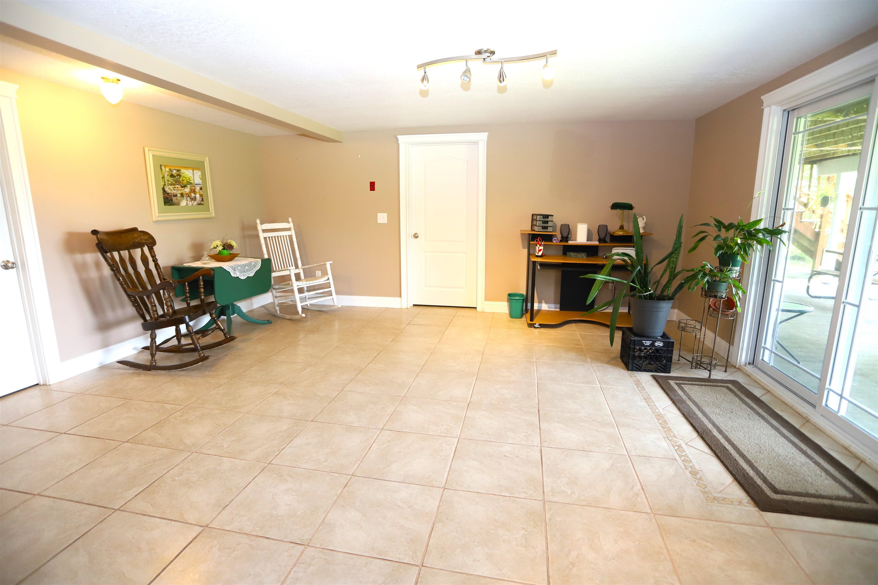 33 Crab Apple Lane Unit: 1