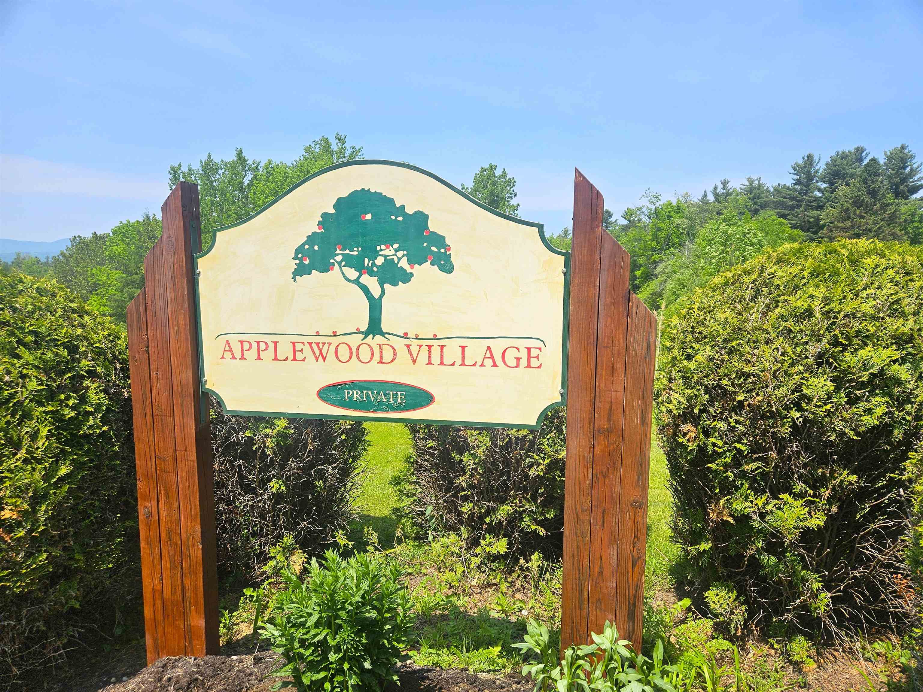 33 Crab Apple Lane Unit: 1