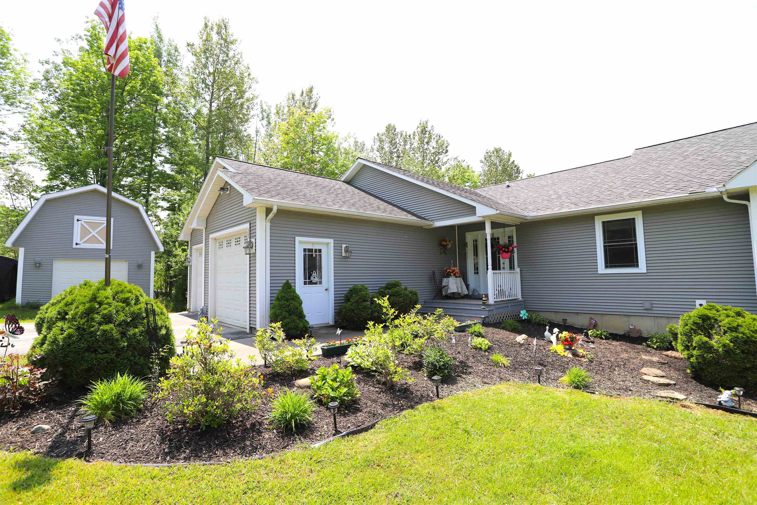 33 Crab Apple Lane Unit: 1