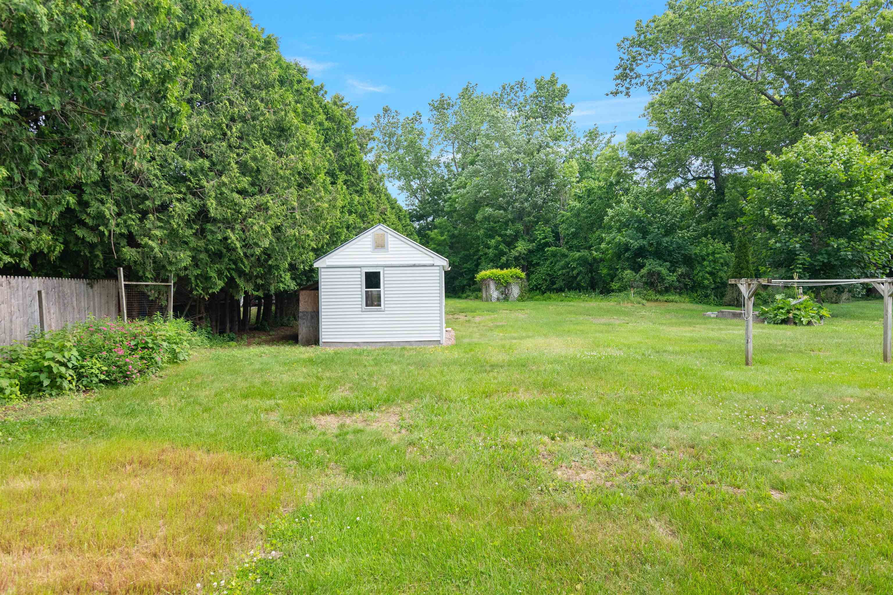 1195 Bay Road