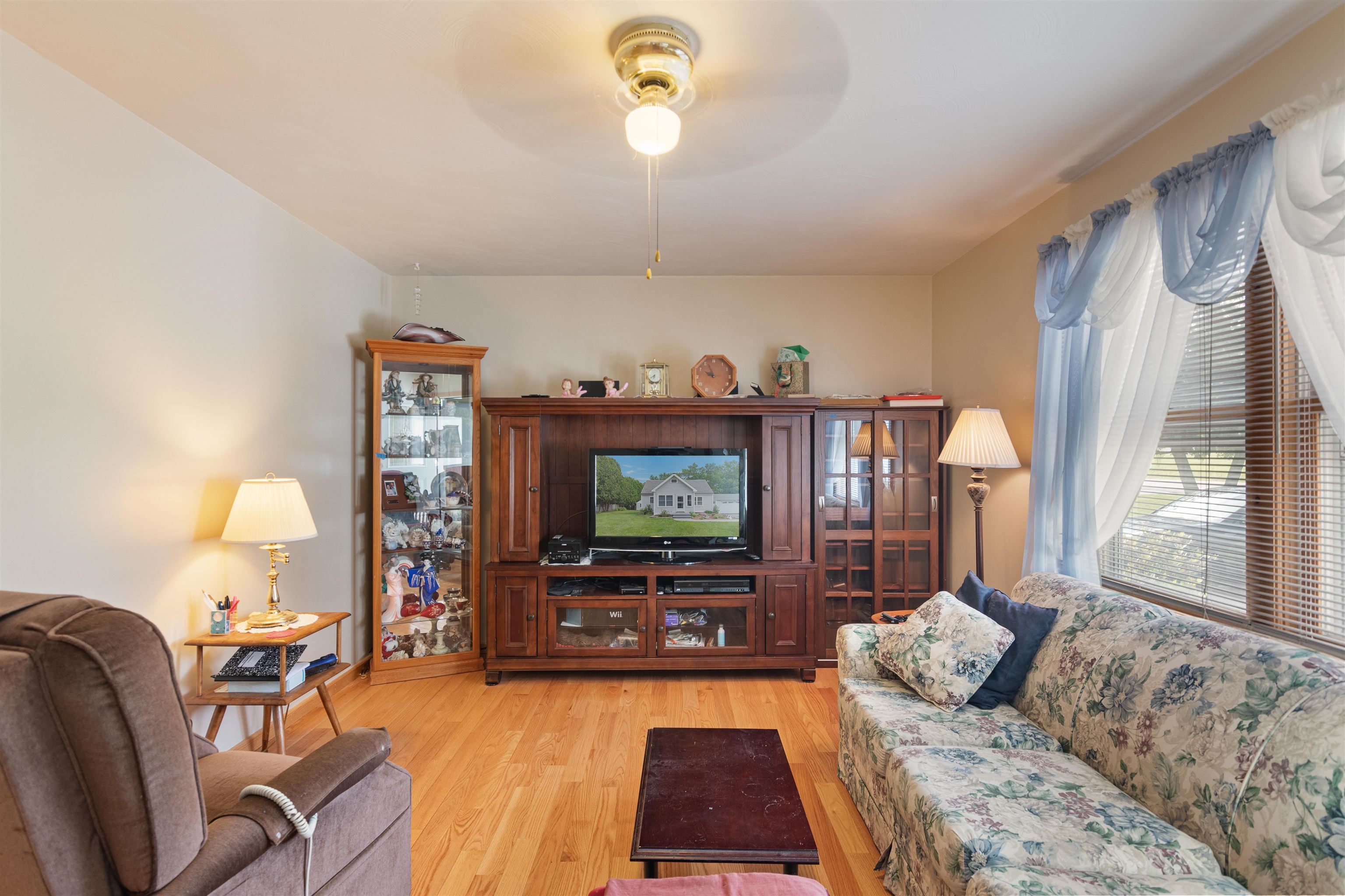 1195 Bay Road