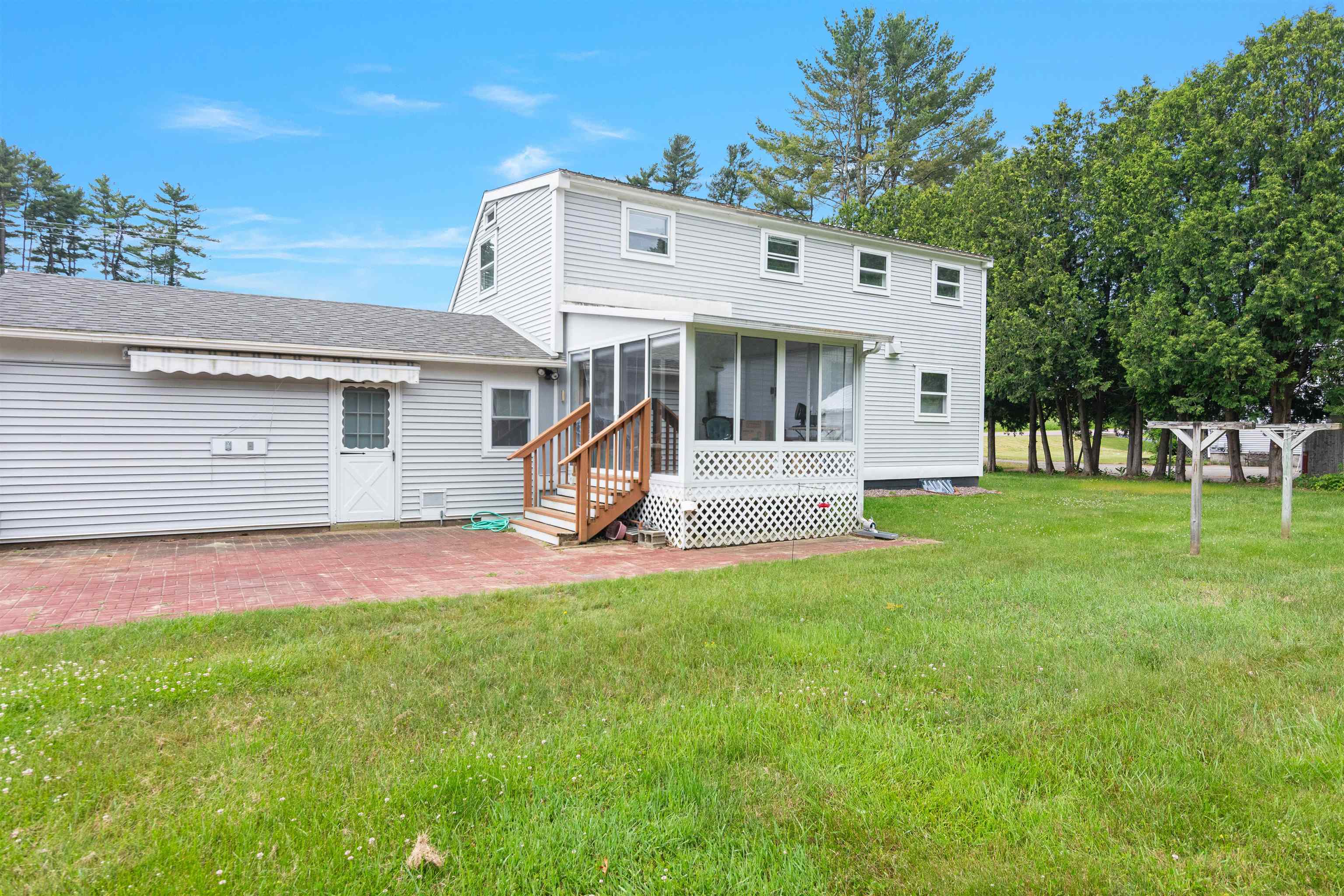 1195 Bay Road