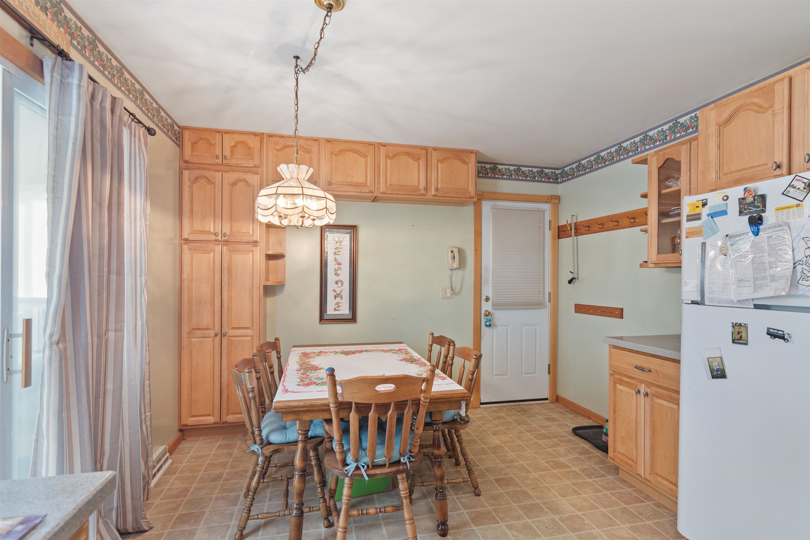 1195 Bay Road