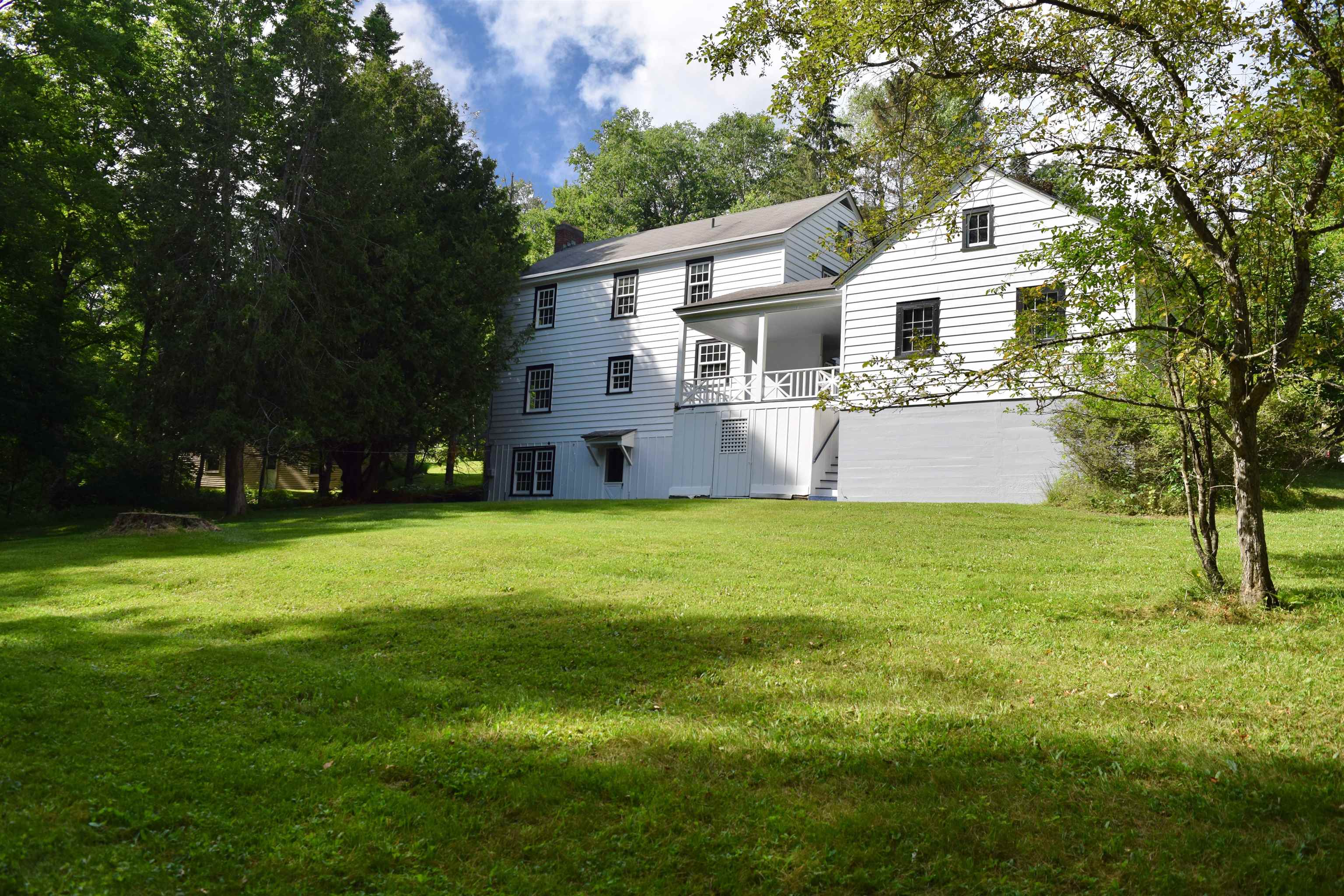6 Towne Street