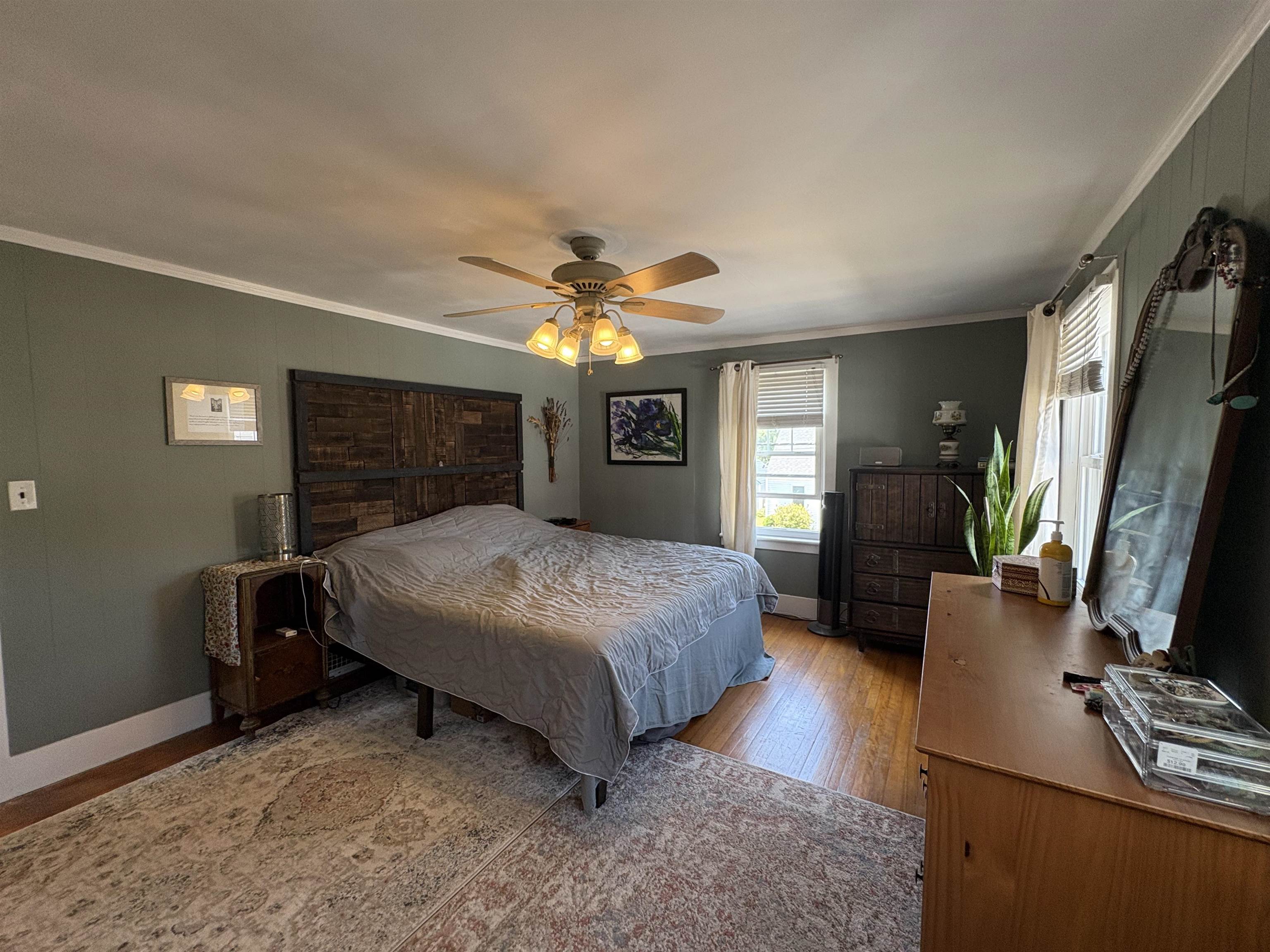 8 South Summit Street