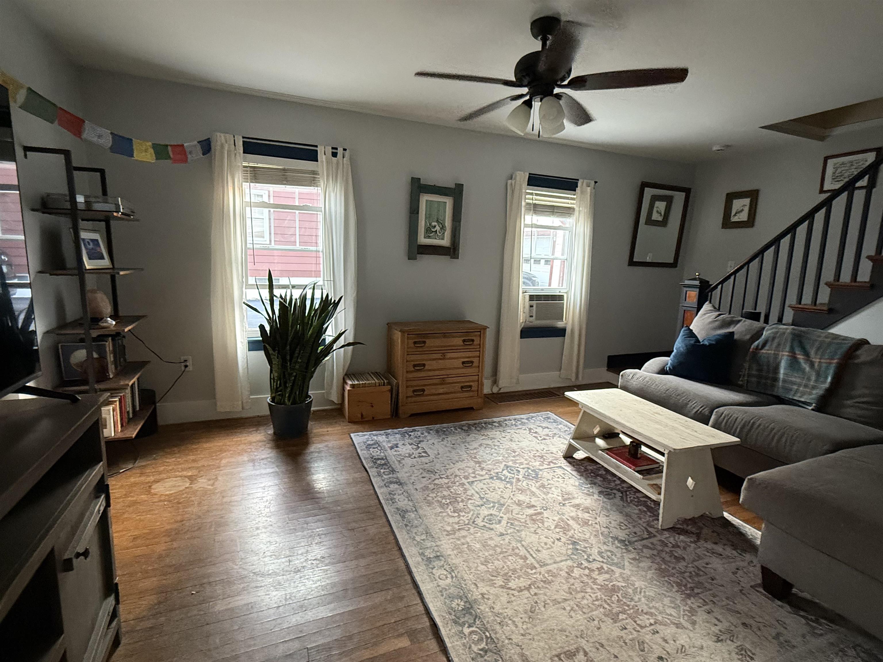 8 South Summit Street