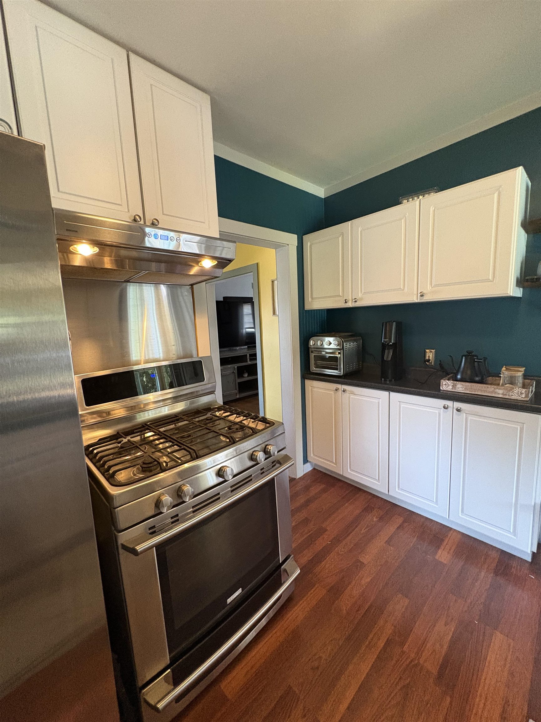 8 South Summit Street