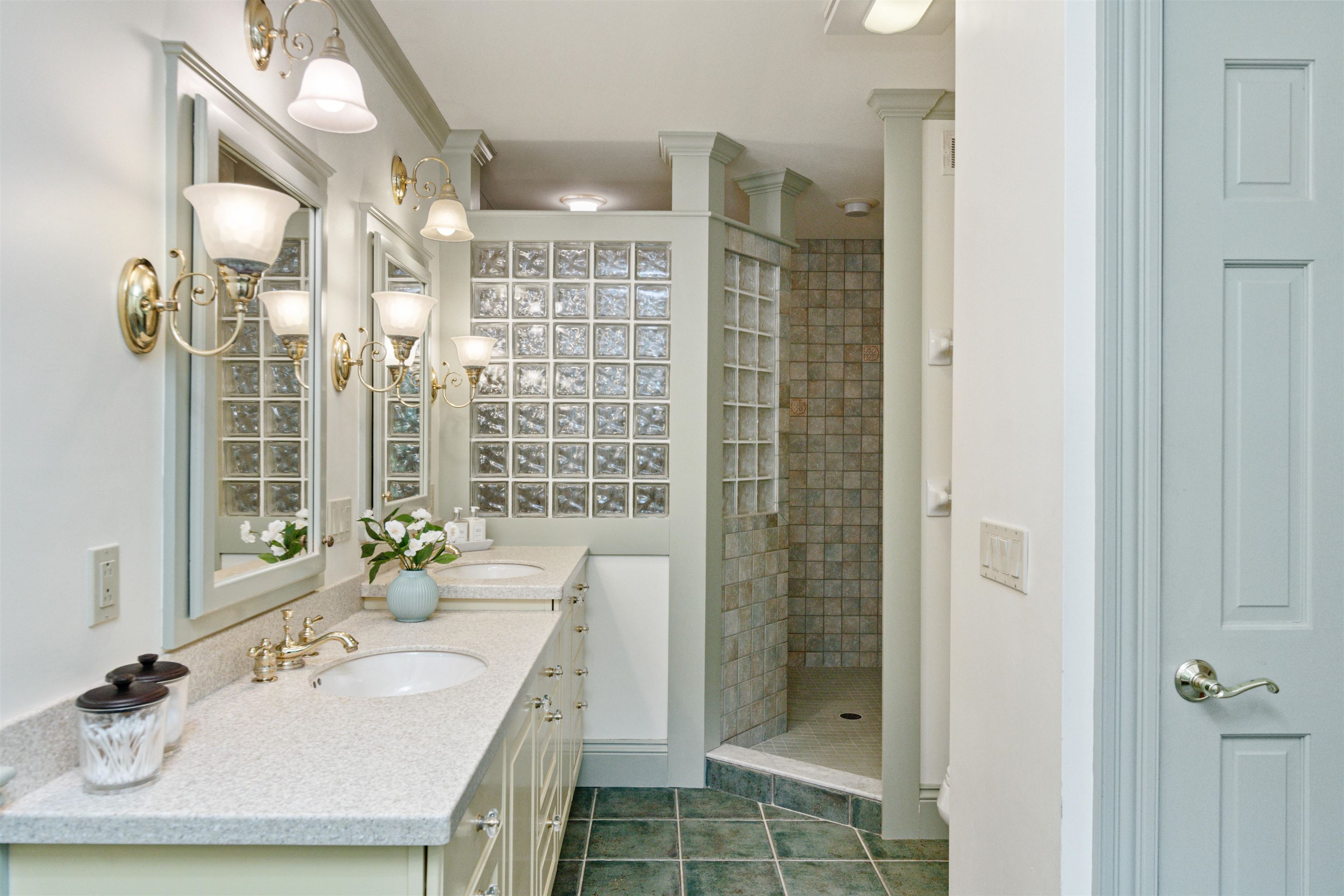 299 Robbins Mountain Road