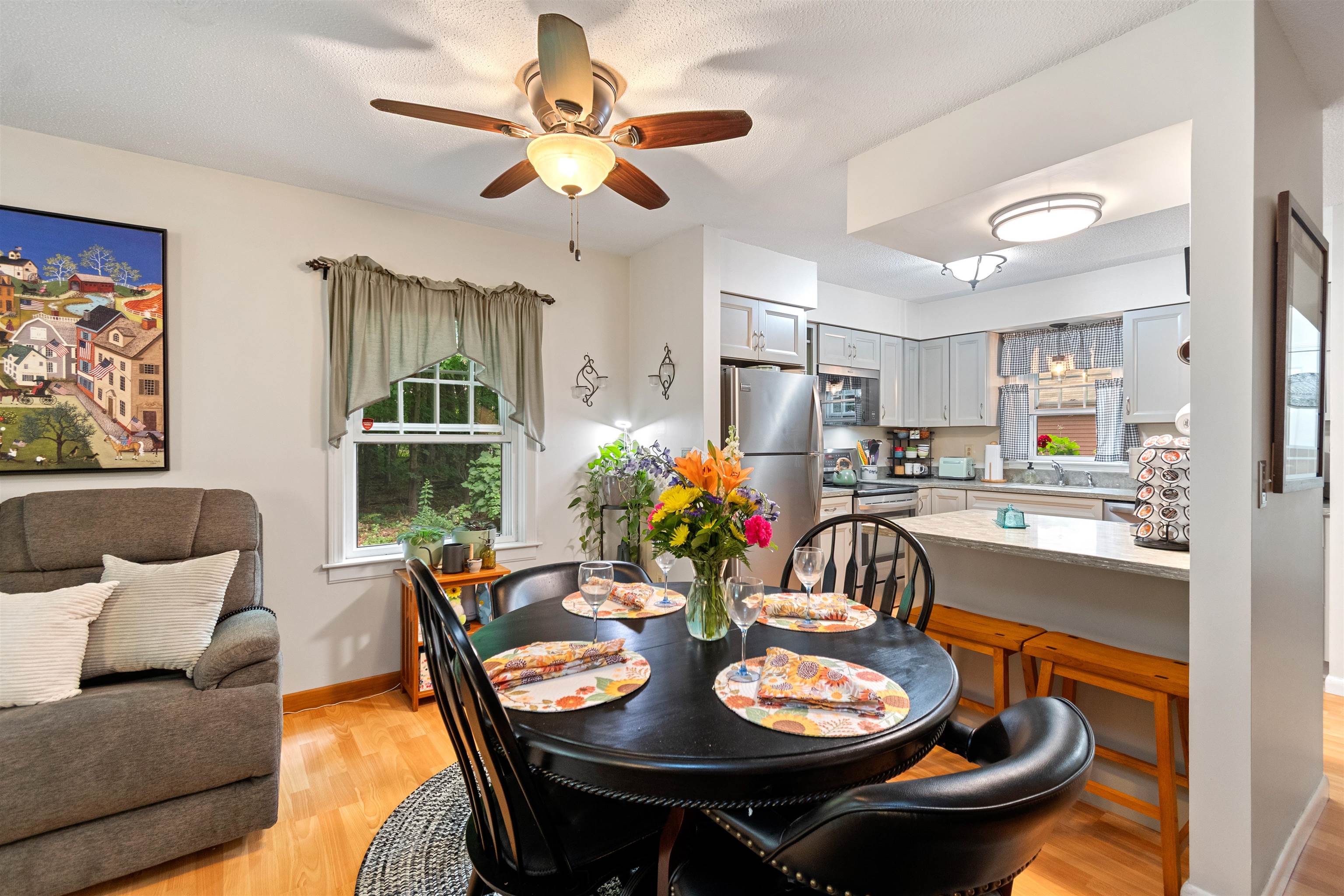 25 Woodbine by the Lake Unit: 4