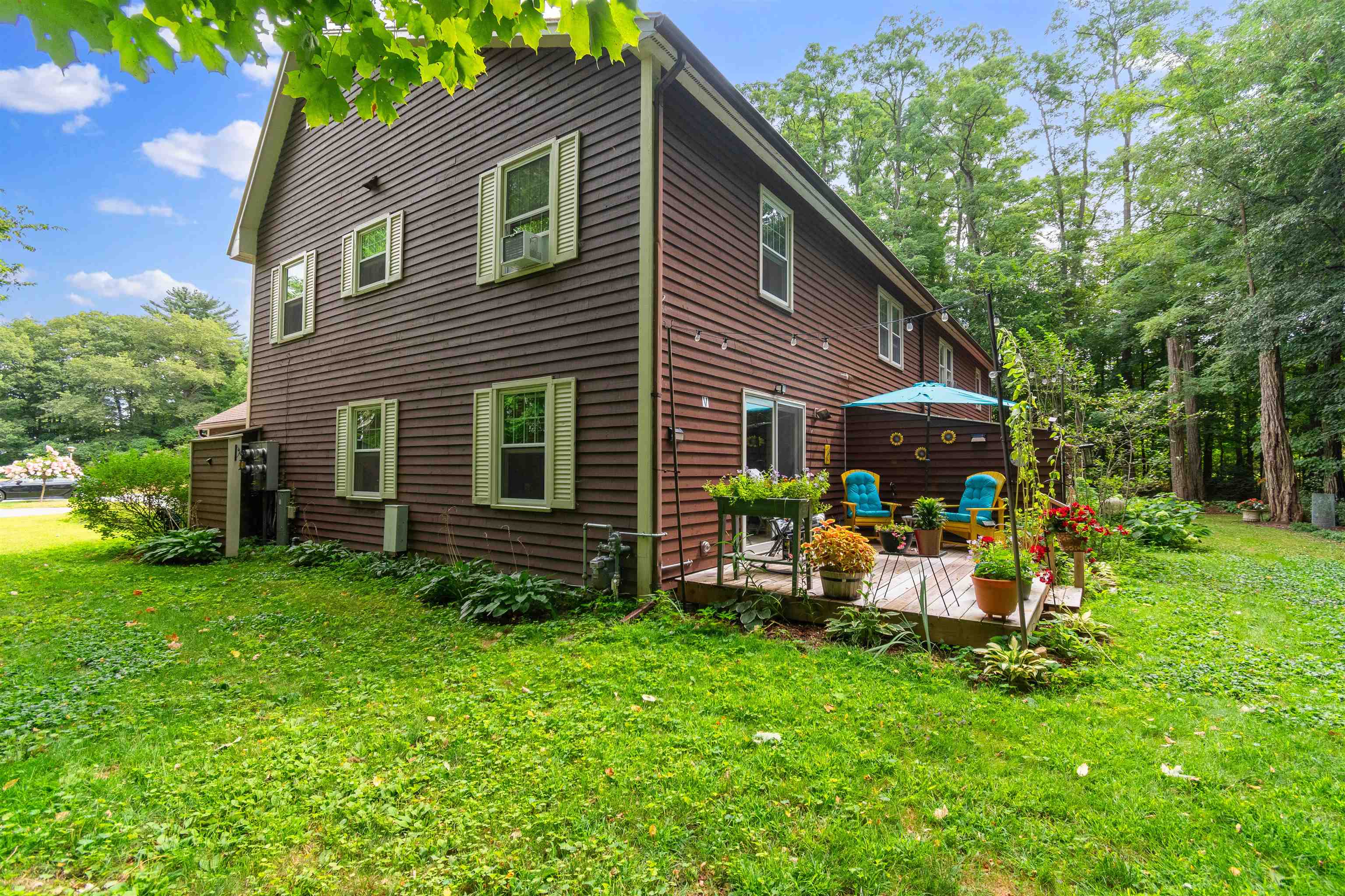 25 Woodbine by the Lake Unit: 4
